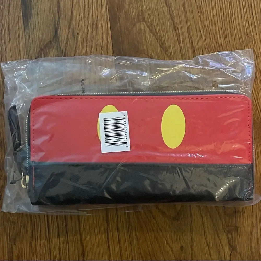 Danielle Nicole Disney’s Mickey Mouse zip around wallet NWT